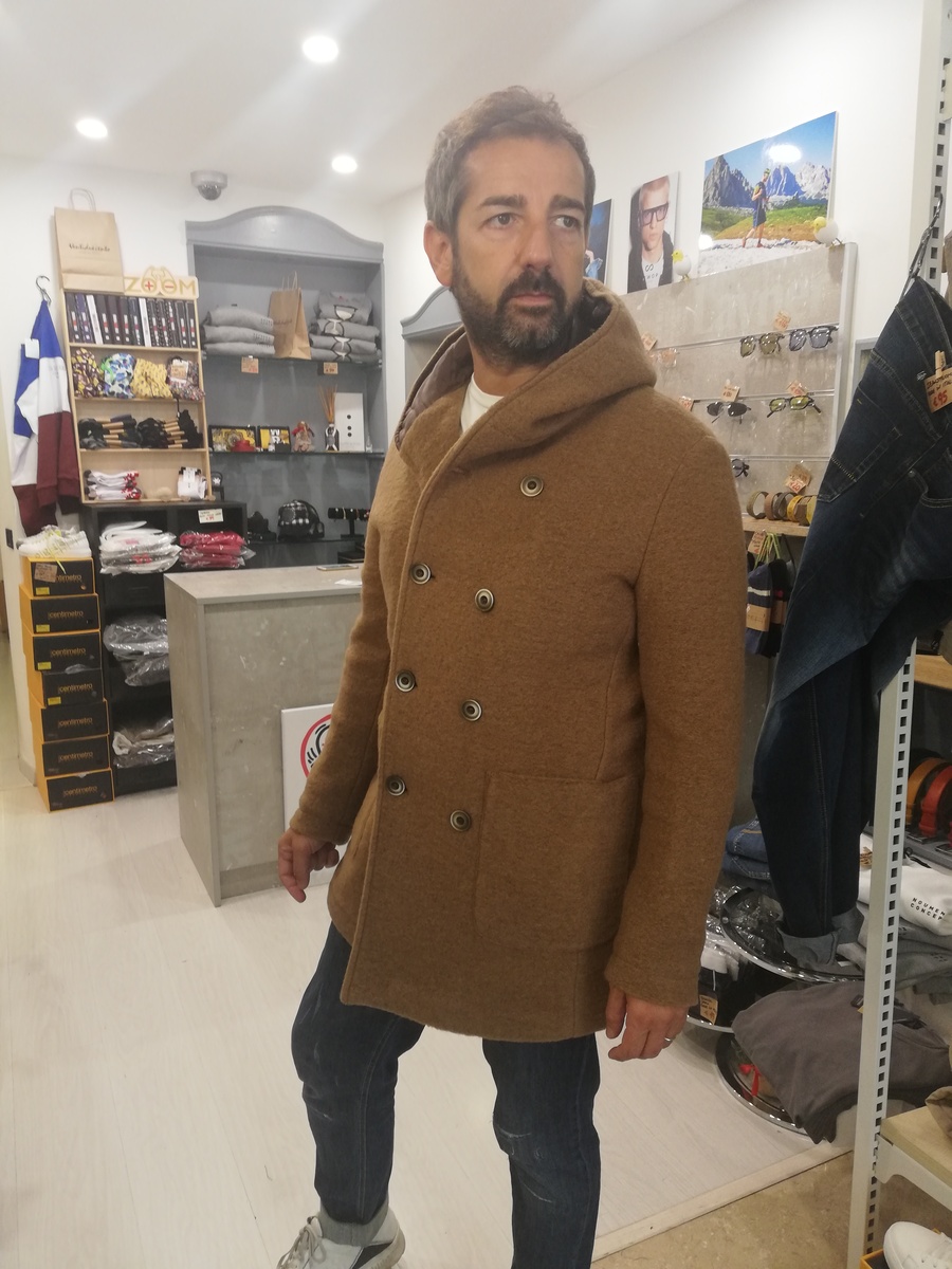 cappotto-in-lana-uomo-327vuq-1.jpg