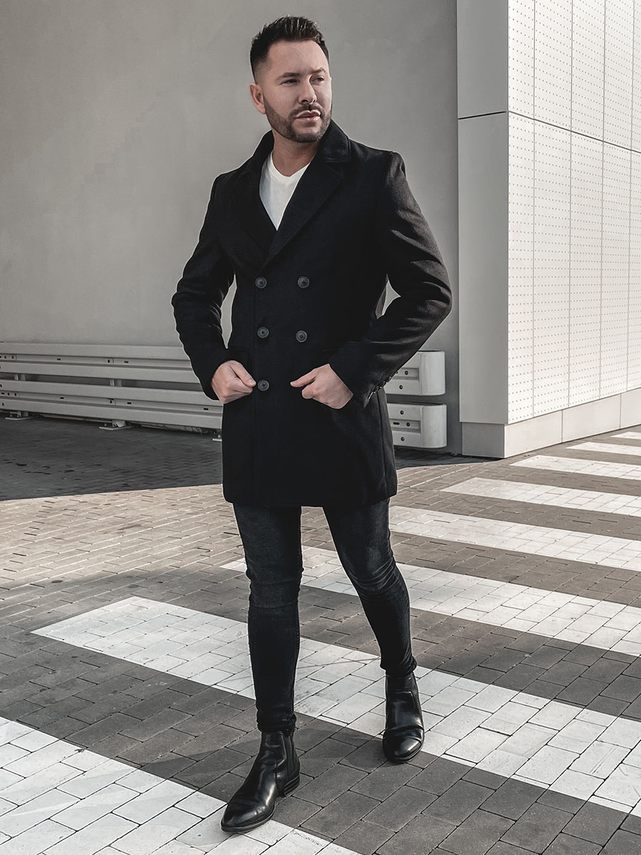 cappotto-nero-lungo-uomo-751jro-1.jpg