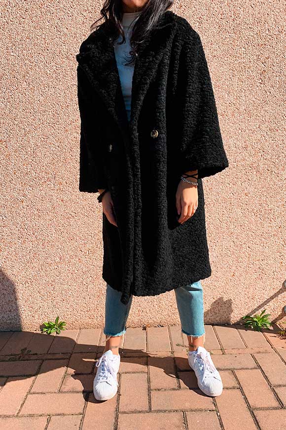 cappotto-teddy-nero-230xns-1.jpg